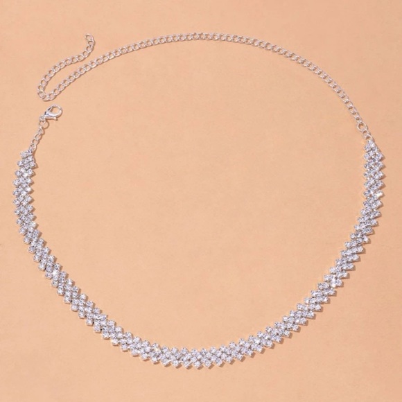 Silver Radiant Elegance Necklace - Picture 2 of 4
